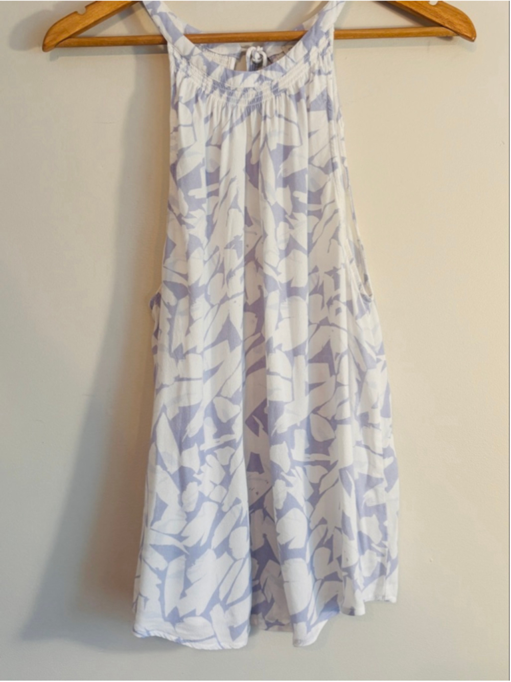 Gentle Fawn Tie Neck Tank Top Womens Size L White Periwinkle Lightweight Travel